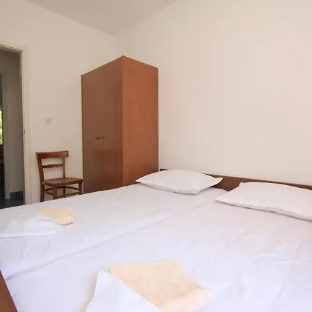 Robinson Blagica Apartament *