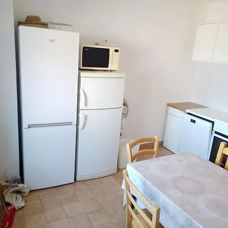 Robinson Blagica * Oskorusno