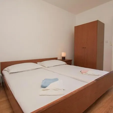 Apartment Robinson Blagica Oskorusno