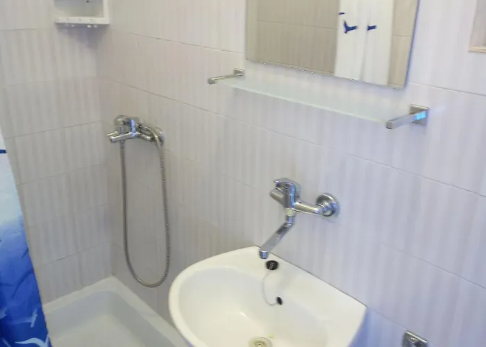 شقة Robinson Blagica Oskorusno