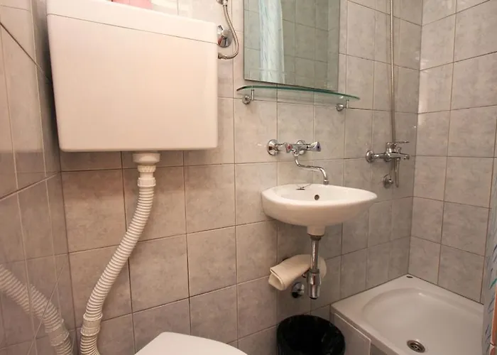 Robinson Blagica * Oskorusno