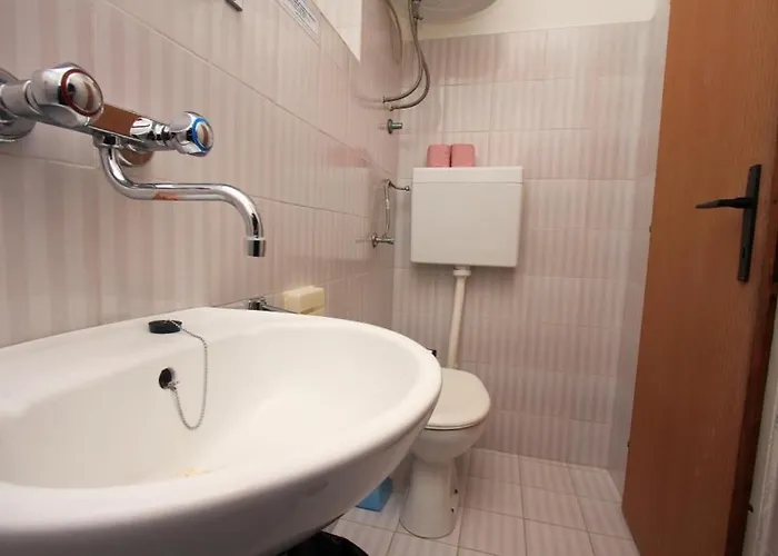 Robinson Blagica * Oskorusno